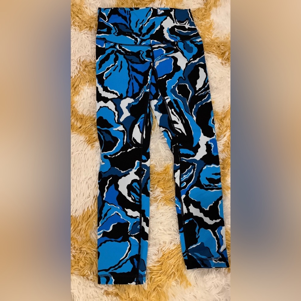 Lululemon leggings size 8
